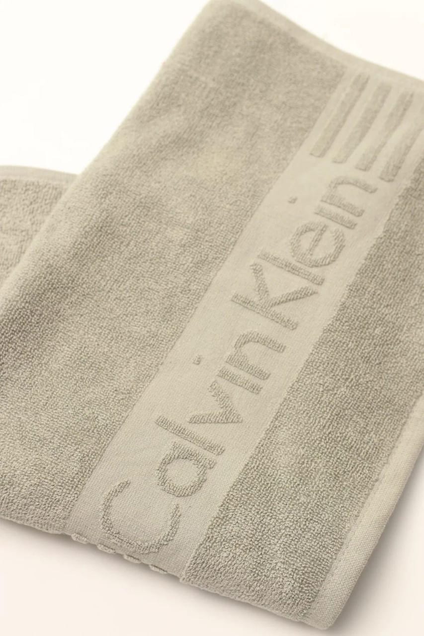 1 Pc Cotton Woven Bath Towel Calvin Klein Exclusive Towel -Bath Towel (24x42)